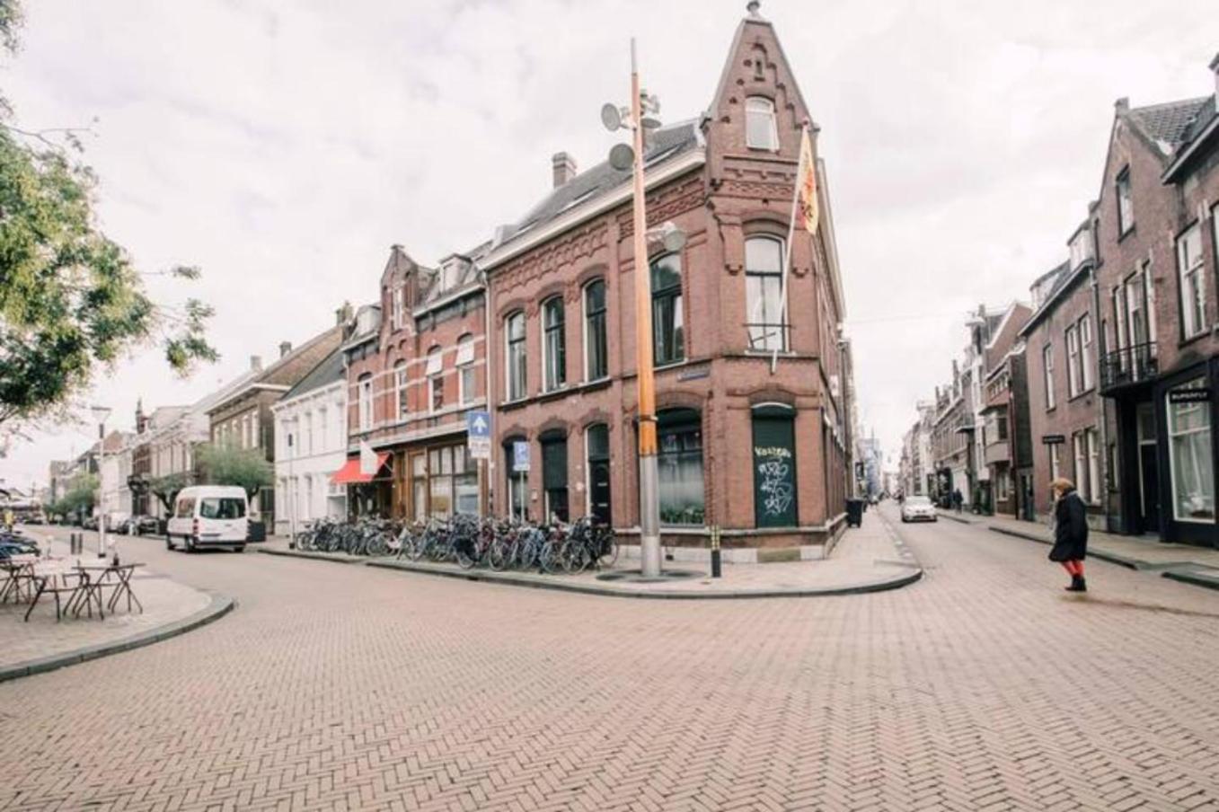 Stadsvilla Tilburg centrum Luxe Studio Alexander Buitenkant foto